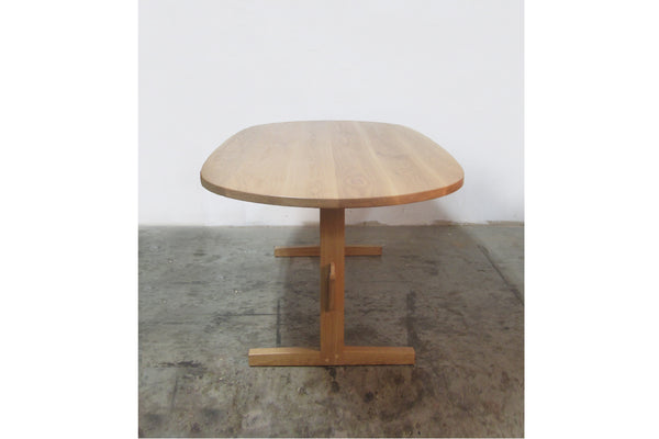 02 Trestle Table