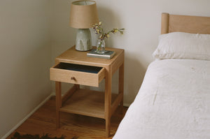 04 Nightstand