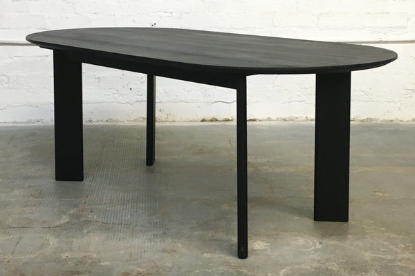 03 Dining Table